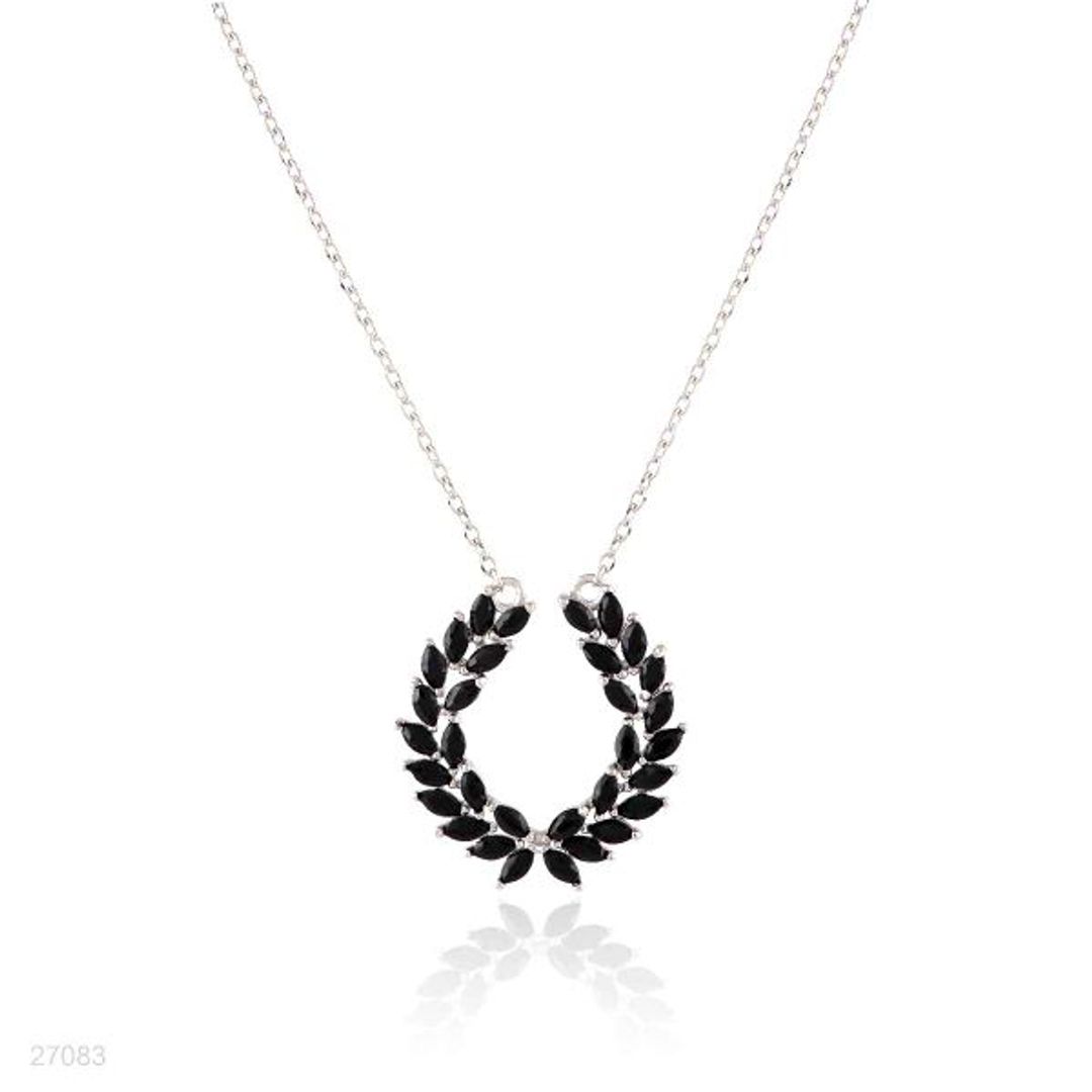 Black Wreath Pendant